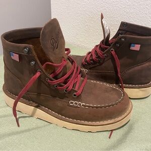 Women’s Danner Brown Leather Boots Steel Toe Boots